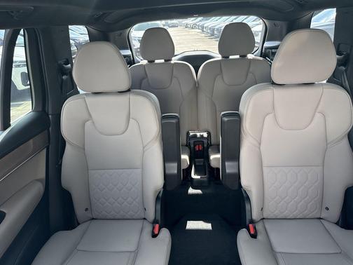 2026 Volvo XC90 B6 Plus 6-Seater