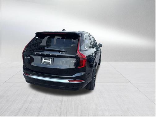 2026 Volvo XC90 B6 Plus 6-Seater