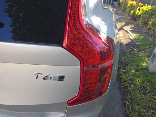 2019 Volvo XC90 T6 Inscription
