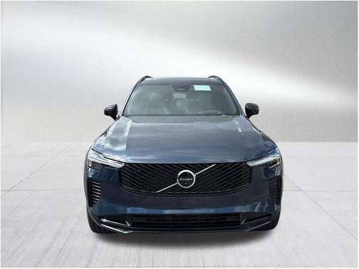 2026 Volvo XC90 B6 Ultra Dark Theme 7-Seater