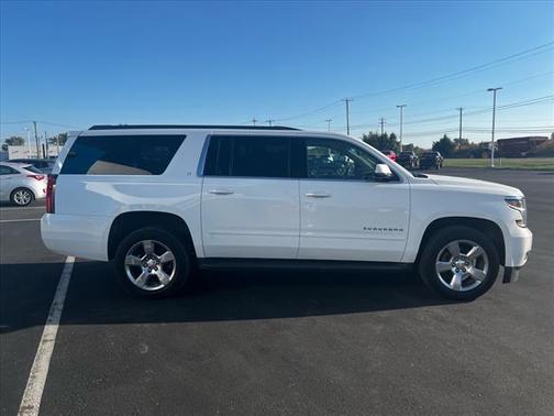 2017 Chevrolet Suburban LT