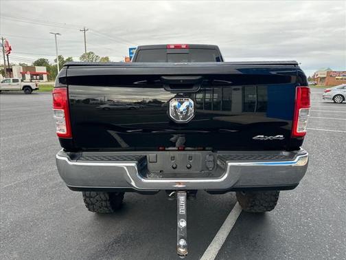 2022 RAM 2500 Tradesman Crew Cab 4x4 8' Box