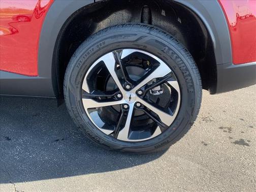 Apex Red 2026 Chevrolet Trax FWD 1RS