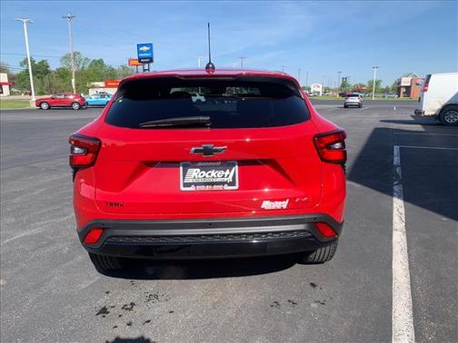 Apex Red 2026 Chevrolet Trax FWD 1RS