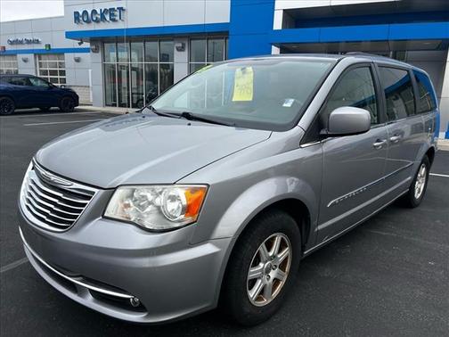 2013 Chrysler Town & Country Touring
