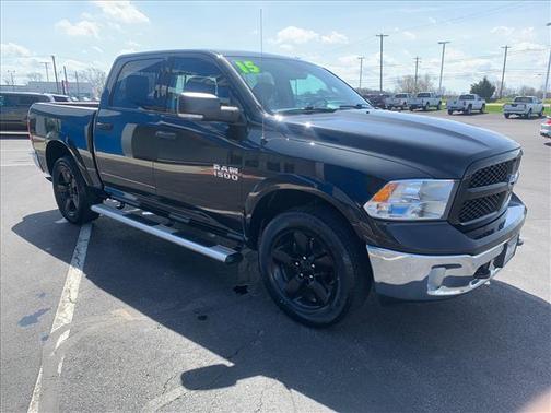 Brilliant Black Crystal Pearlcoat 2015 RAM 1500 Outdoorsman