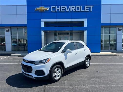 Summit White 2017 Chevrolet Trax LT