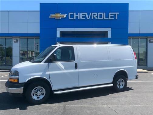 Summit White 2022 Chevrolet Express 2500 LT