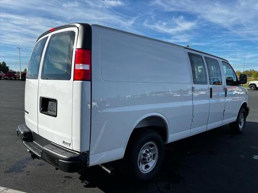 2025 Chevrolet Express 2500 RWD 2500 Extended Wheelbase WT