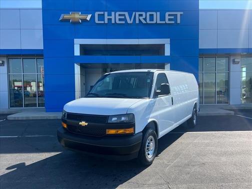 Summit White 2026 Chevrolet Express 2500 LT