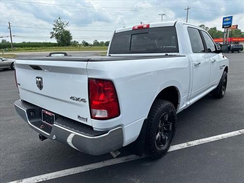 2016 RAM 1500 SLT