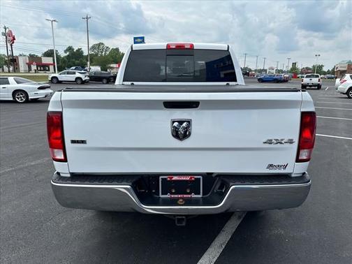 2016 RAM 1500 SLT