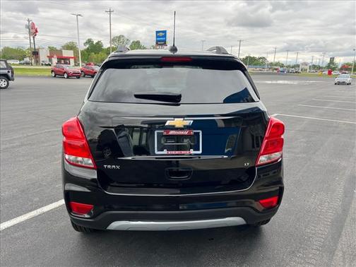 Mosaic Black Metallic 2019 Chevrolet Trax LT