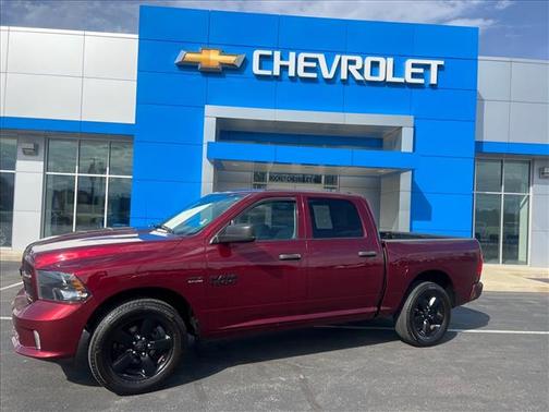 Brilliant Black Crystal Pearlcoat 2017 RAM 1500 Express