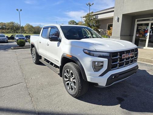 2024 GMC Canyon AT4
