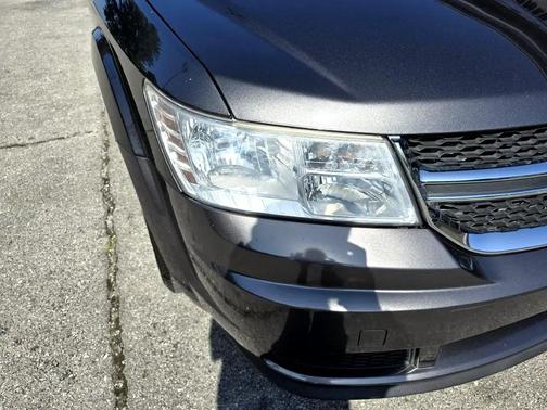 GREY 2017 Dodge Journey SE