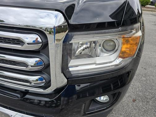 2017 GMC Canyon SLT