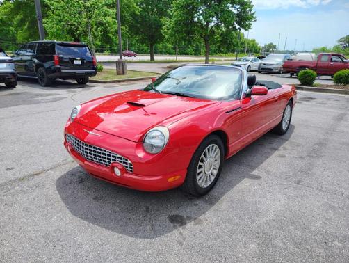 2004 Ford Thunderbird