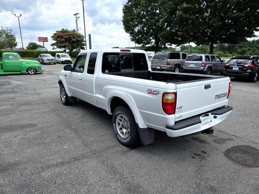 2004 Mazda B4000 Cab Plus
