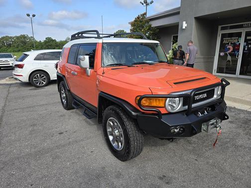 ORANGE 2013 Toyota FJ Cruiser Base