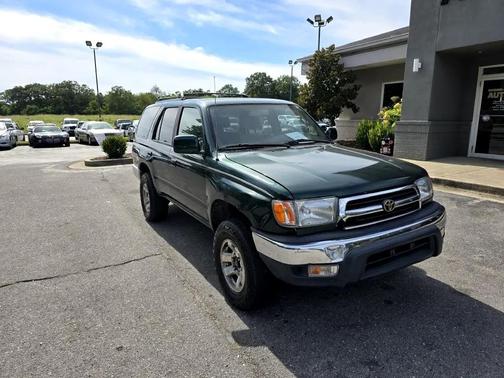 Green 1999 Toyota 4Runner SR5