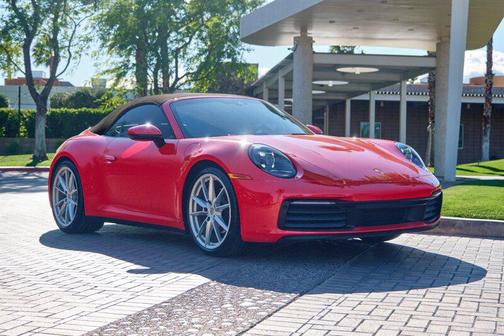 2022 Porsche 911 Carrera