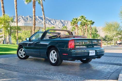 1995 Oldsmobile Cutlass Supreme Base
