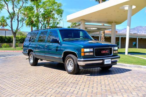 Emerald Green Metallic 1997 GMC Suburban SLT CMI (Not Available)