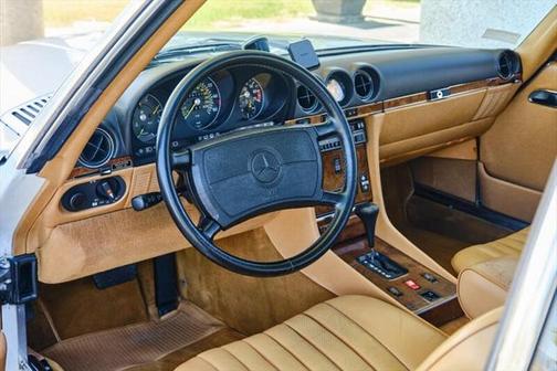 1988 Mercedes-Benz SL-Class 560 SL