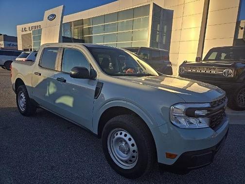 2024 Ford Maverick XL