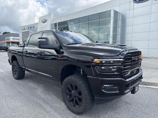 Diamond Black 2025 RAM 2500 LARAMIE