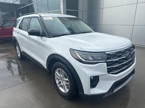 OXFORD WHITE 2026 Ford Explorer ACTIVE