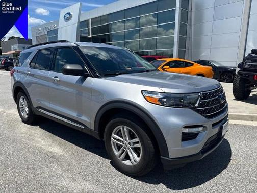 ICONIC SILVER METALLIC 2021 Ford Explorer XLT