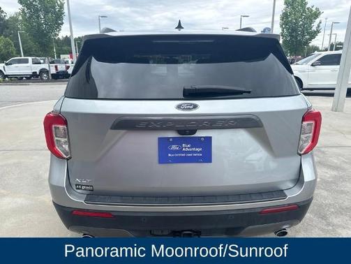 ICONIC SILVER METALLIC 2023 Ford Explorer XLT