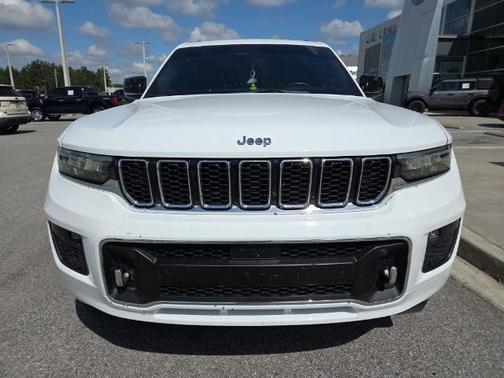 Bright White Clearcoat 2022 Jeep Grand Cherokee OVERLAND