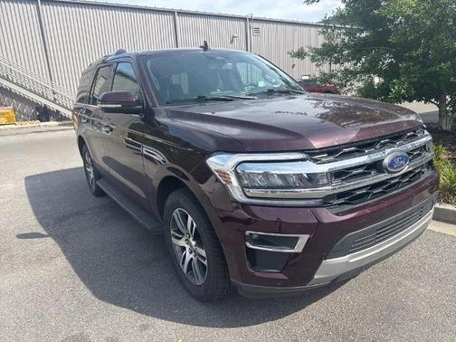 JEWEL RED MET TINTED CC 2024 Ford Expedition LIMITED