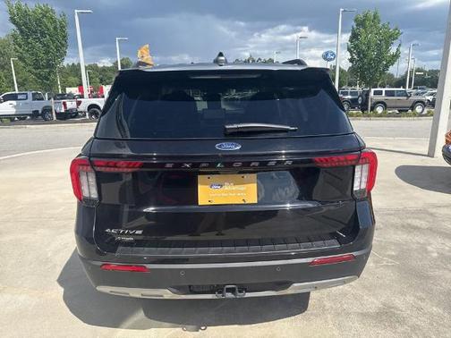 AGATE BLACK METALLIC 2026 Ford Explorer ACTIVE