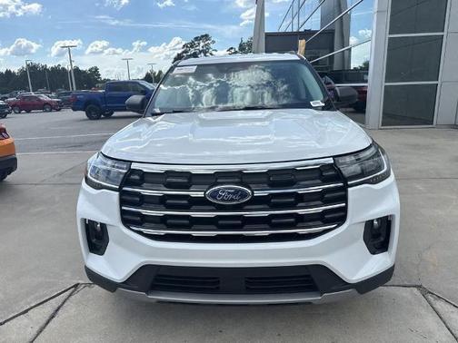 OXFORD WHITE 2026 Ford Explorer ACTIVE