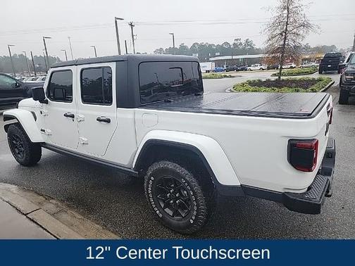 2024 Jeep Gladiator SPORT