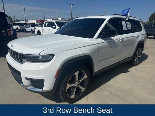 Bright White Clearcoat 2024 Jeep Grand Cherokee LIMITED