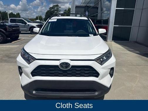 Super White 2020 Toyota RAV4 XLE