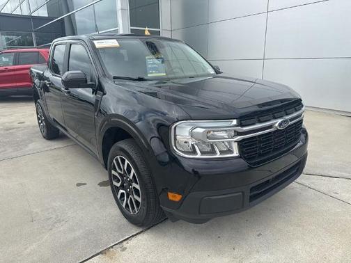 SHADOW BLACK 2023 Ford Maverick LARIAT