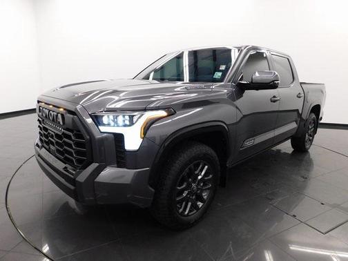 2025 Toyota Tundra Hybrid Platinum