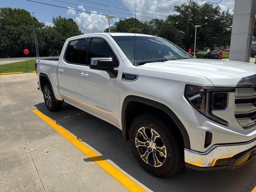 2024 GMC Sierra 1500 SLE