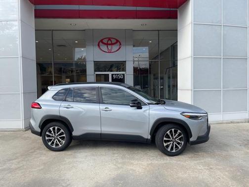 2025 Toyota Corolla Cross XLE