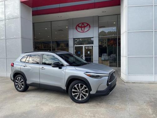 2025 Toyota Corolla Cross XLE