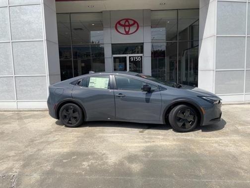 2025 Toyota Prius Plug-In Hybrid SE