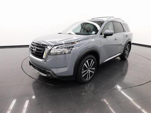 2023 Nissan Pathfinder Platinum FWD