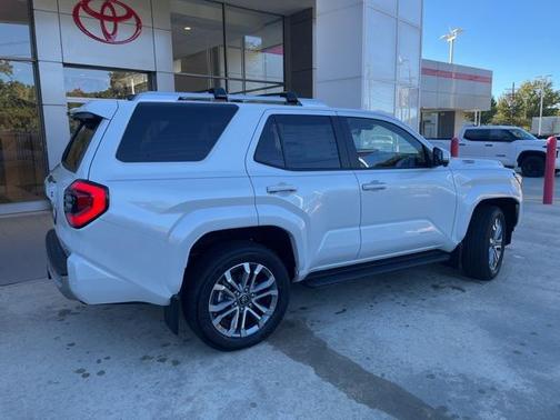 2025 Toyota 4Runner TRD Off Road