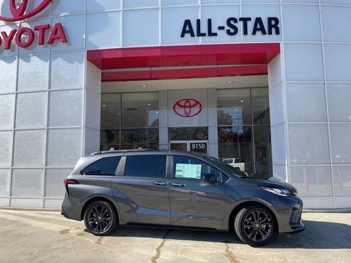 2025 Toyota Sienna XSE 7 Passenger